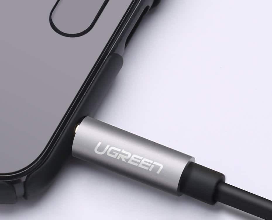 Ugreen cable 3.5 mm headphone splitter mini jack AUX 20cm (2 x audio output) silver (10532) 10