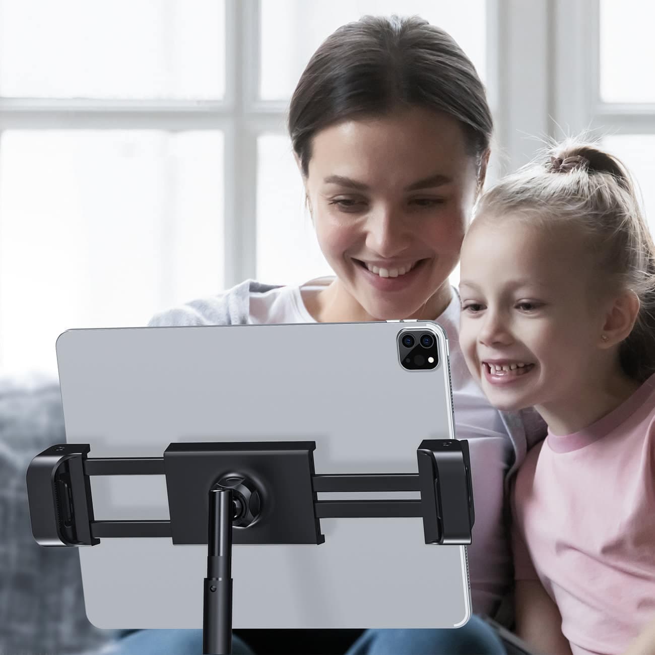 Acefast telescopic phone and tablet holder (135-230mm wide) for the desk 360 ° Μαύρο (E4 Μαύρο) 17
