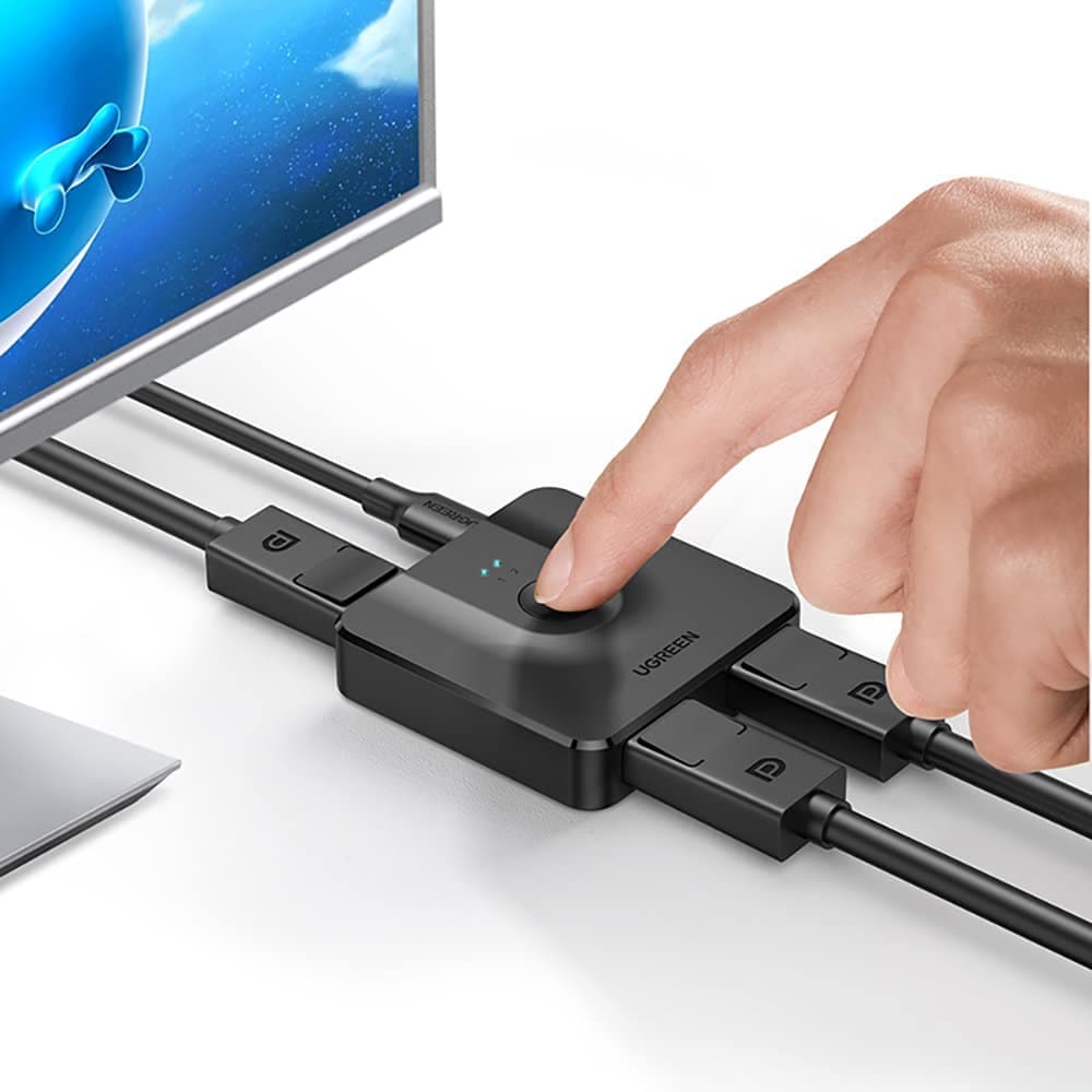 Ugreen CM430 signal splitter 2x DisplayPort (input) to 1x DisplayPort (output) 4K / 1080p switch Μαύρο (60622) 4