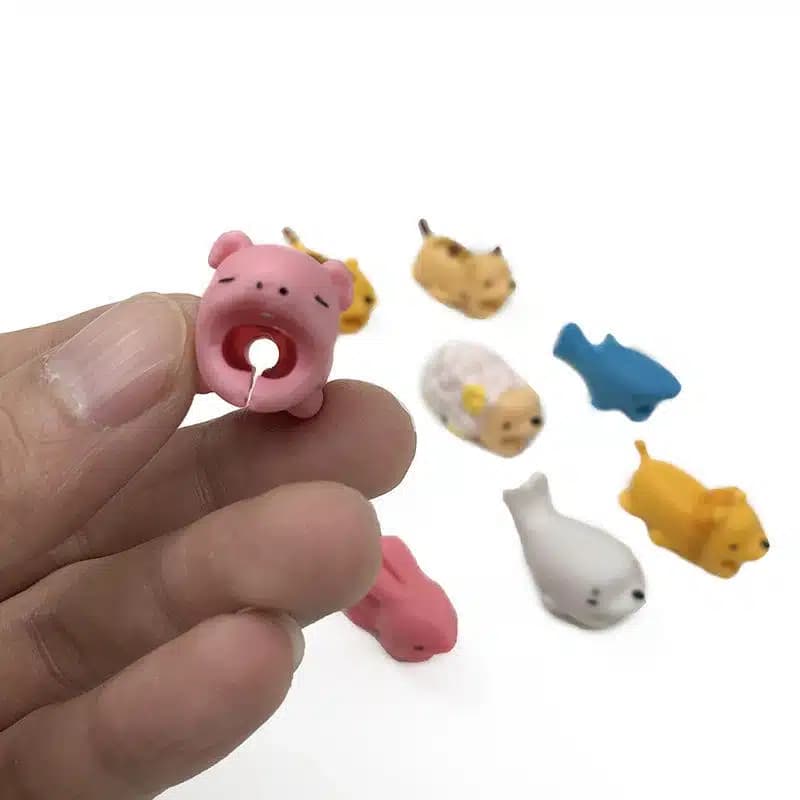 Pig-shaped telephone cable cover 2