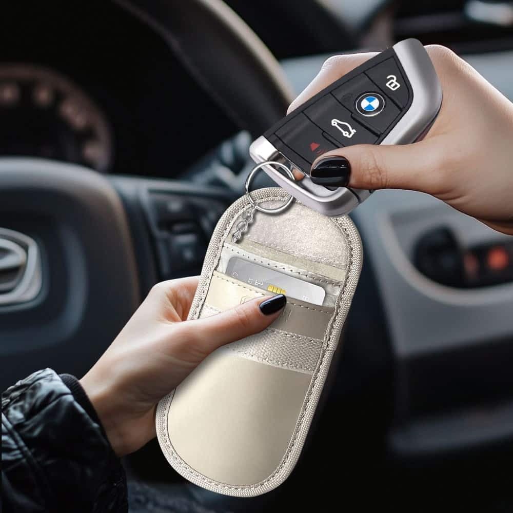 Tech-Protect KLR100 θήκη μπλοκαρίσματος σήματος RFID keyless Faraday καφέ latte 5