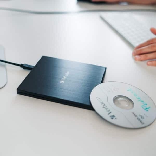 Verbatim εξωτερικός εγγραφέας Slimline CD/DVD USB-C + καλώδιο USB-C/USB-C σε USB-A 3.2 μαύρο 3