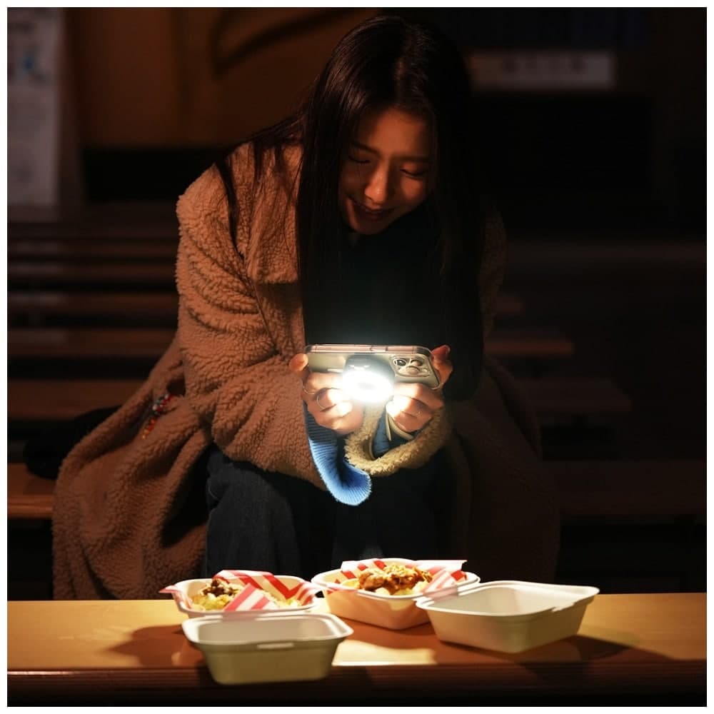 Φορητή λάμπα LED Araree Magfie Light MagSafe μαύρη 6
