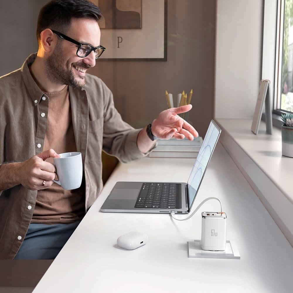 Mcdodo - Wall Charger Freego Series (ch-4103) - Built-In Usb-C Retractable Καλώδιο, Usb-A/c, 67w, Digital Display, 65cm - White 3