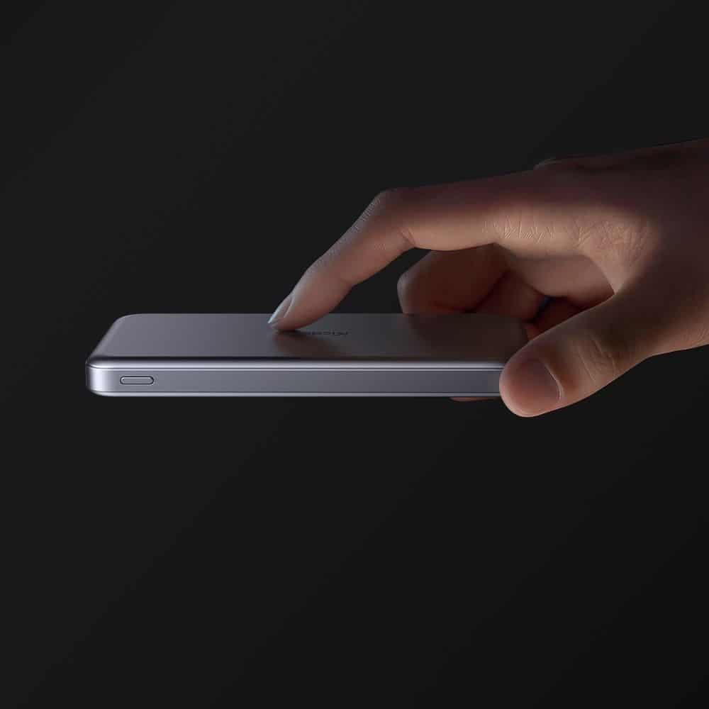 Mcdodo - Magnetic Power Bank Meta Series (mc-3781) - 10000mah, 20w, Ultra-Thin Design - Black 4