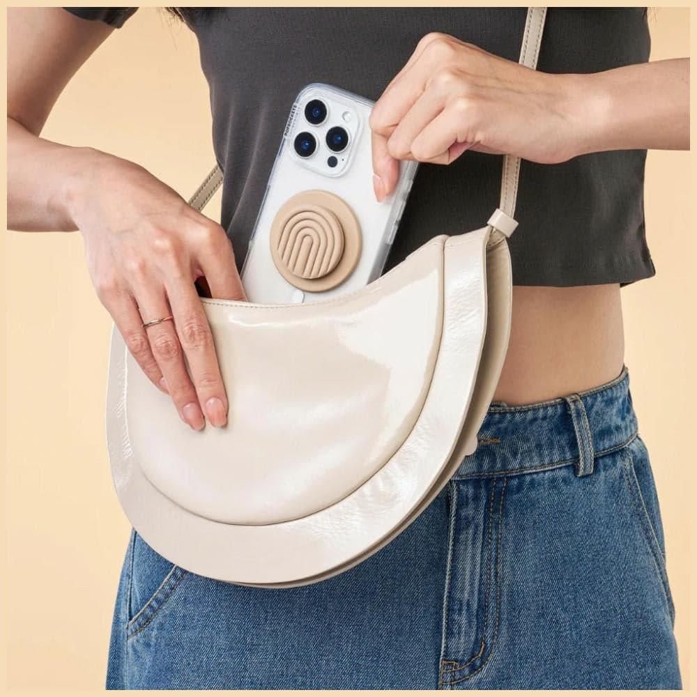 Βάση και θήκη τηλεφώνου Popsockets MagSafe Round PopOut Latte Curves MagSafe, μπεζ 7