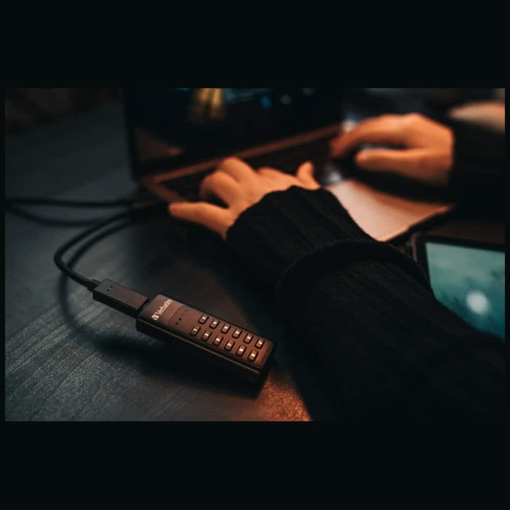 Εξωτερικός δίσκος Verbatim Keypad Secure USB 3.2 Gen 1 64GB μαύρο 49431 3